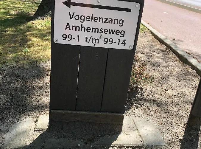 Specht Semesterbostad *